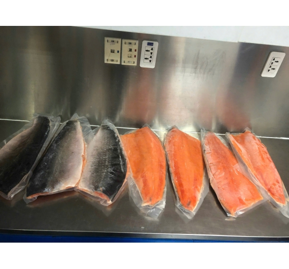  CÁ HỒI FILLET CÒN DA 